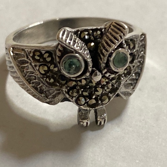 unbranded Jewelry - Owl Sterling and Gemstone ring size 7